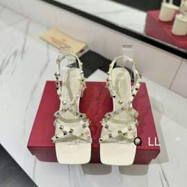 Picture of Valentino Shoes _SKUValentinosz35-40LL080220334